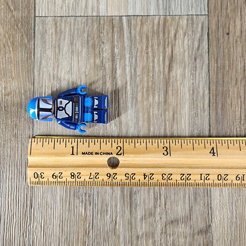 LEGO Star Wars Mandalorian Fleet Commander sw1255 Blue Helmet Armor Minifigure - Picture 6 of 6